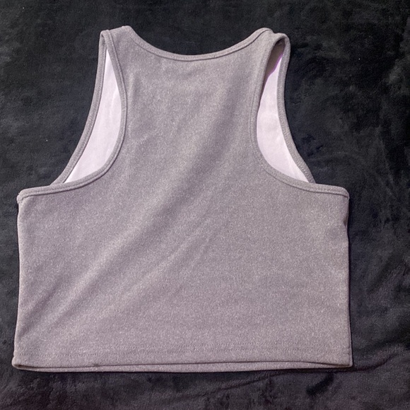Woman’s tank top - Picture 2 of 5